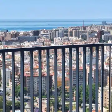 Luxury penthouse in AQ Urban Sky with spacious terraces and panoramic views of Malaga City Picture 19