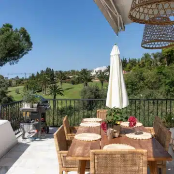 Scandinavian villa on frontline golf course in Los Naranjos, Nueva Andalucia Picture 1