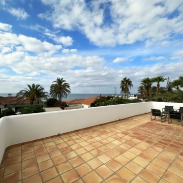 Stunning villa with panoramic sea views in Marbesa, Marbella Picture 20