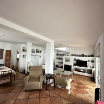 Stunning villa with panoramic sea views in Marbesa, Marbella Picture 4