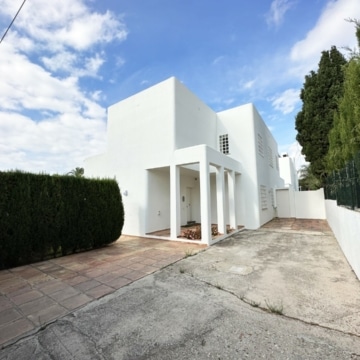 Stunning villa with panoramic sea views in Marbesa, Marbella Picture 35