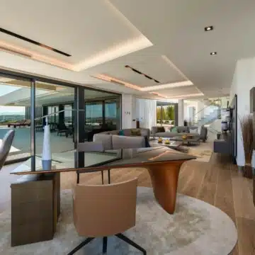 Contemporary-style luxury villa with panoramic views in La Reserva, Sotogrande Picture 6