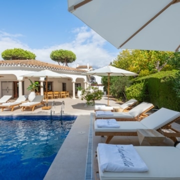 Luxury ibiza style beachside villa in New Golden Mile, Estepona Picture 12