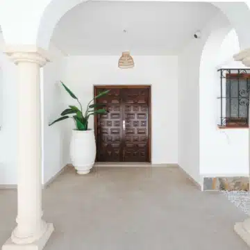 Luxury ibiza style beachside villa in New Golden Mile, Estepona Picture 29