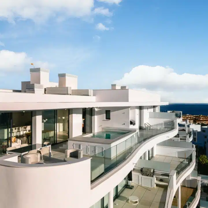 Contemporary penthouse with sea views and private pool in Higueron west, Fuengirola Picture