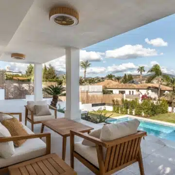 Spectacular contemporary villa with beautiful golf course views in Las Brisas, Nueva Andalucia Picture 13