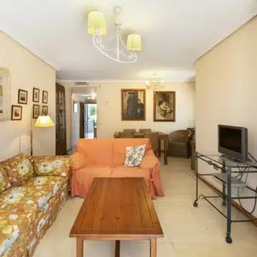 Wonderful ground floor apartment with golf views in Selwo, Estepona Picture 9