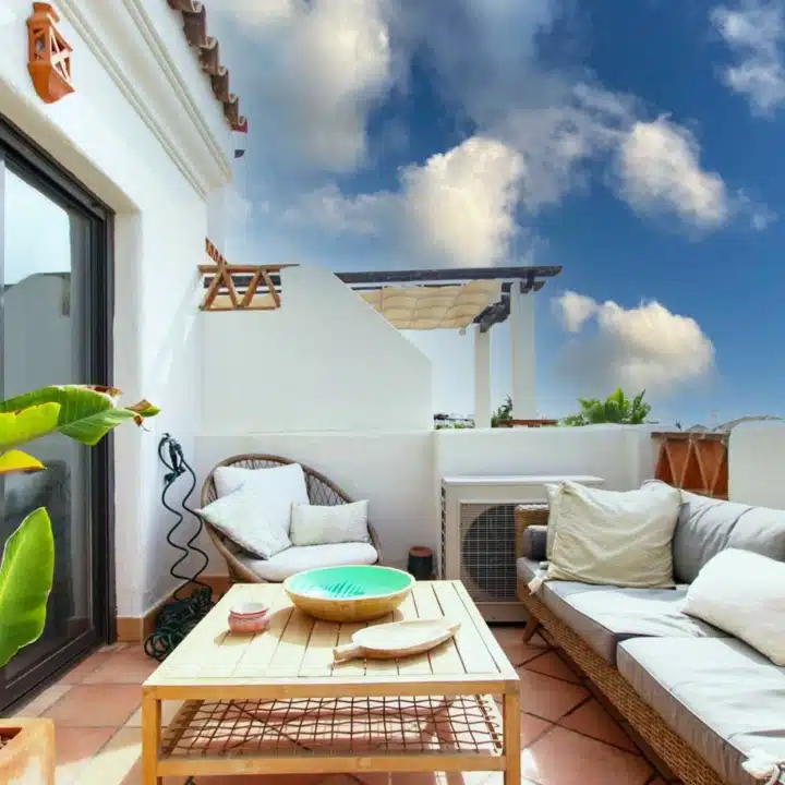 Fantastic apartment with panoramic views in Selwo, Estepona Picture