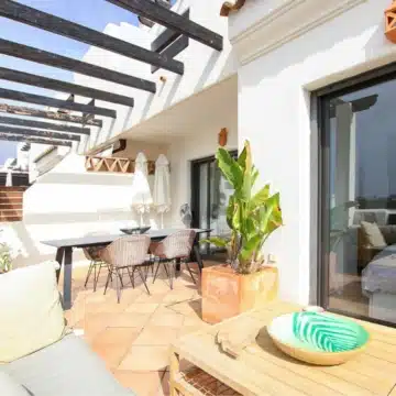 Fantastic apartment with panoramic views in Selwo, Estepona Picture 10