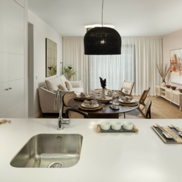 Living Estepona – Beautiful two bedroom apartment in the centre of Estepona Picture 2