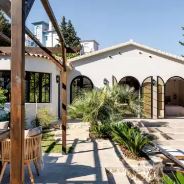 Charming andalusian villa located in the prestigious area of Nueva Andalucia, Marbella Picture 16