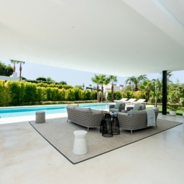 Magnificent villa in the exclusive gated community of Los Olivos, Nueva Andalucía Picture 5