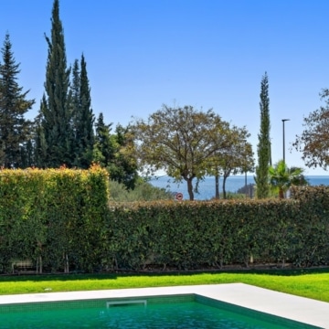 Luxury new built villa with sea and mountain views in Cancelada, Estepona Picture 31