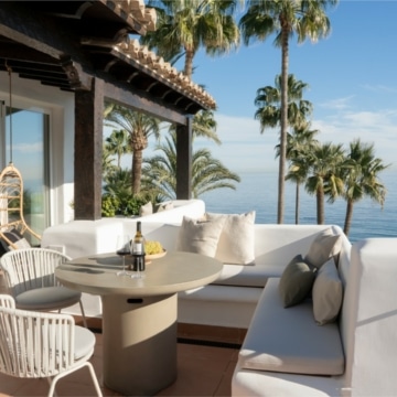 Luxury penthouse with breathtaking sea and mountain views in Alcazaba Beach, Estepona Picture 38