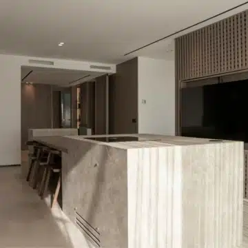 Luxury penthouse with breathtaking sea and mountain views in Alcazaba Beach, Estepona Picture 21