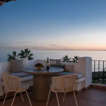 Luxury penthouse with breathtaking sea and mountain views in Alcazaba Beach, Estepona Picture 34