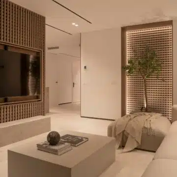 Luxury penthouse with breathtaking sea and mountain views in Alcazaba Beach, Estepona Picture 47