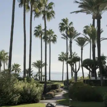 Luxury penthouse with breathtaking sea and mountain views in Alcazaba Beach, Estepona Picture 60