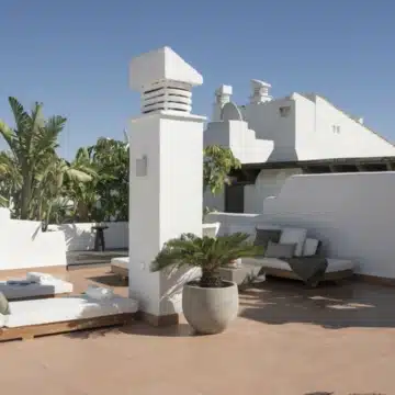 Luxury penthouse with breathtaking sea and mountain views in Alcazaba Beach, Estepona Picture 65
