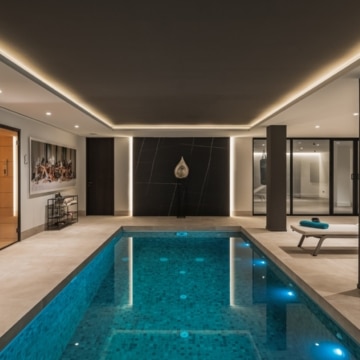 Luxurious 4-bedroom villa with panoramic golf and mountain views in La Alqueria, Benahavis Picture 49