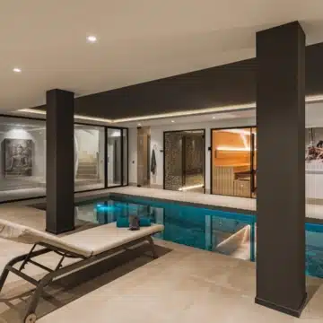 Luxurious 4-bedroom villa with panoramic golf and mountain views in La Alqueria, Benahavis Picture 51