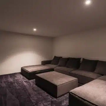 Luxurious 4-bedroom villa with panoramic golf and mountain views in La Alqueria, Benahavis Picture 53