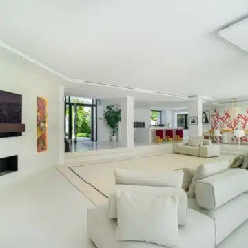 Refurbished villa in prestigious gated community of Parcelas del Golf, Nueva Andalucia Picture 4