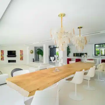 Refurbished villa in prestigious gated community of Parcelas del Golf, Nueva Andalucia Picture 6