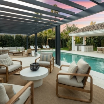 Captivating modern villa with views of golf course in Las Brisas, Nueva Andalucia Picture 5