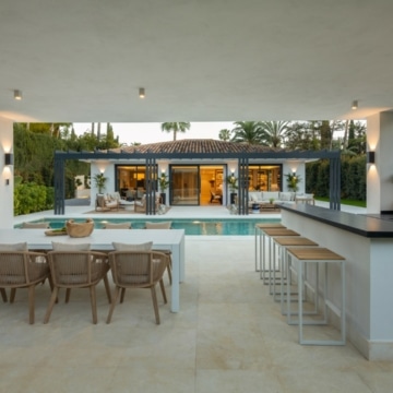 Captivating modern villa with views of golf course in Las Brisas, Nueva Andalucia Picture 6