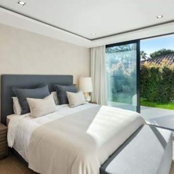 Captivating modern villa with views of golf course in Las Brisas, Nueva Andalucia Picture 19
