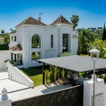 Refurbished villa in prestigious gated community of Parcelas del Golf, Nueva Andalucia Picture 48