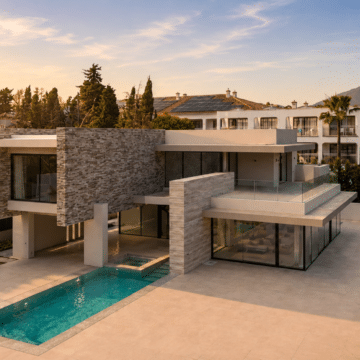 Beachside brand new outstanding villa in Cortijo Blanco, San Pedro de Alacantara Picture 37