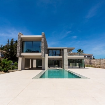 Beachside brand new outstanding villa in Cortijo Blanco, San Pedro de Alacantara Picture 28