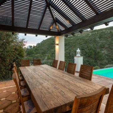 Marvellous villa with breathtaking sea and golf views in Lomas de La Quinta, Benahavis Picture 28
