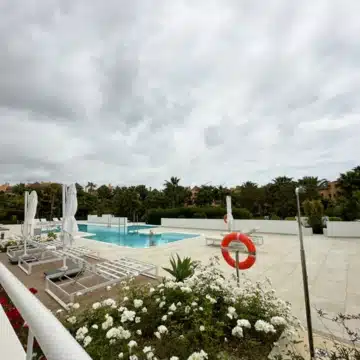 Modern and stylish 3-bedroom apartment in El Campanario Hills, Estepona Picture 22