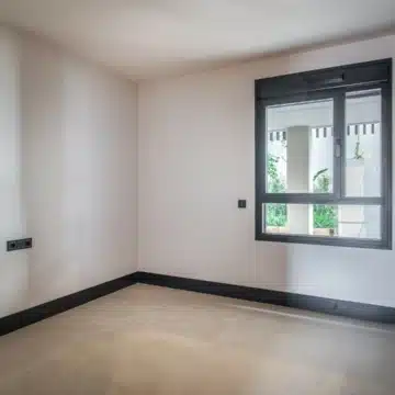 Brand new lakeside groundfloor apartment with stunning sea views in Nueva Andalucia, Marbella Picture 12