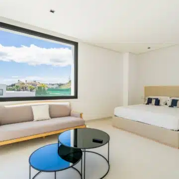 Brand new modern villa with stunning sea views in Lomas de la Quinta, Benahavis Picture 11