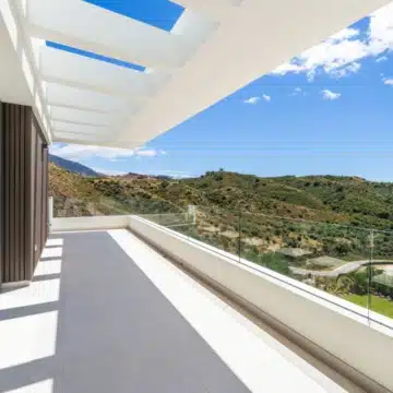 Brand new modern villa with stunning sea views in Lomas de la Quinta, Benahavis Picture 14