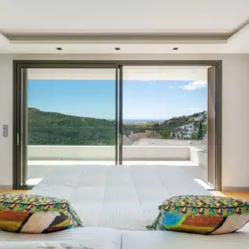 Brand new modern villa with stunning sea views in Lomas de la Quinta, Benahavis Picture 10