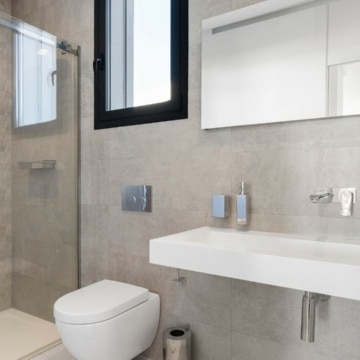 Contemporary villa within a secure gated community of Lomas de La Quinta, Benahavis Picture 12