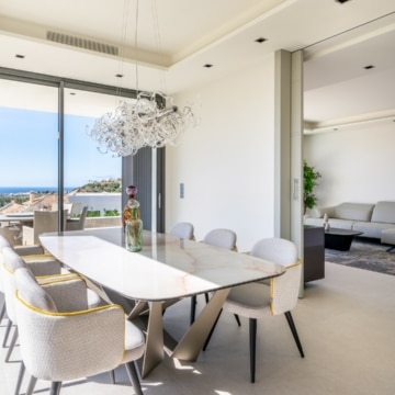 Brand new modern villa with stunning sea views in Lomas de la Quinta, Benahavis Picture 2