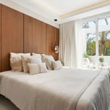 Stunning frontline golf apartment in Las Terrazas de La Quinta, Benahavis Picture 4
