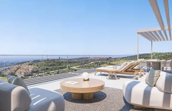 Etherna Homes II – Penthouse with breathtaking golf and sea views in Estepona Picture