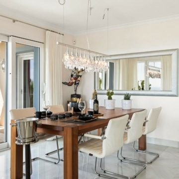Stunning duplex penthouse with panoramic sea views in Monte Halcones, Benahavis Picture 18