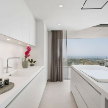 Unique penthouse within the prestigious resort of Real de La Quinta, Benahavis Picture 25