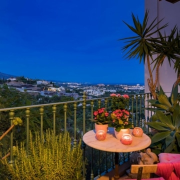 Stunning duplex penthouse with panoramic sea views in Monte Halcones, Benahavis Picture 27