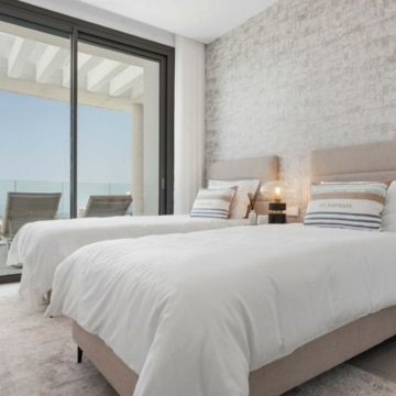 Unique penthouse within the prestigious resort of Real de La Quinta, Benahavis Picture 8