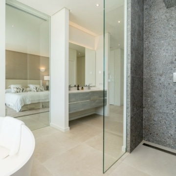 Marvellous villa in an exclusive gated community of Monte Mayor, Benahavís Picture 10