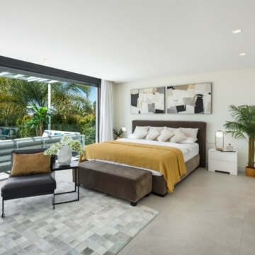 Modern villa with stunning sea and mountain views in Marbesa, Marbella East Picture 12